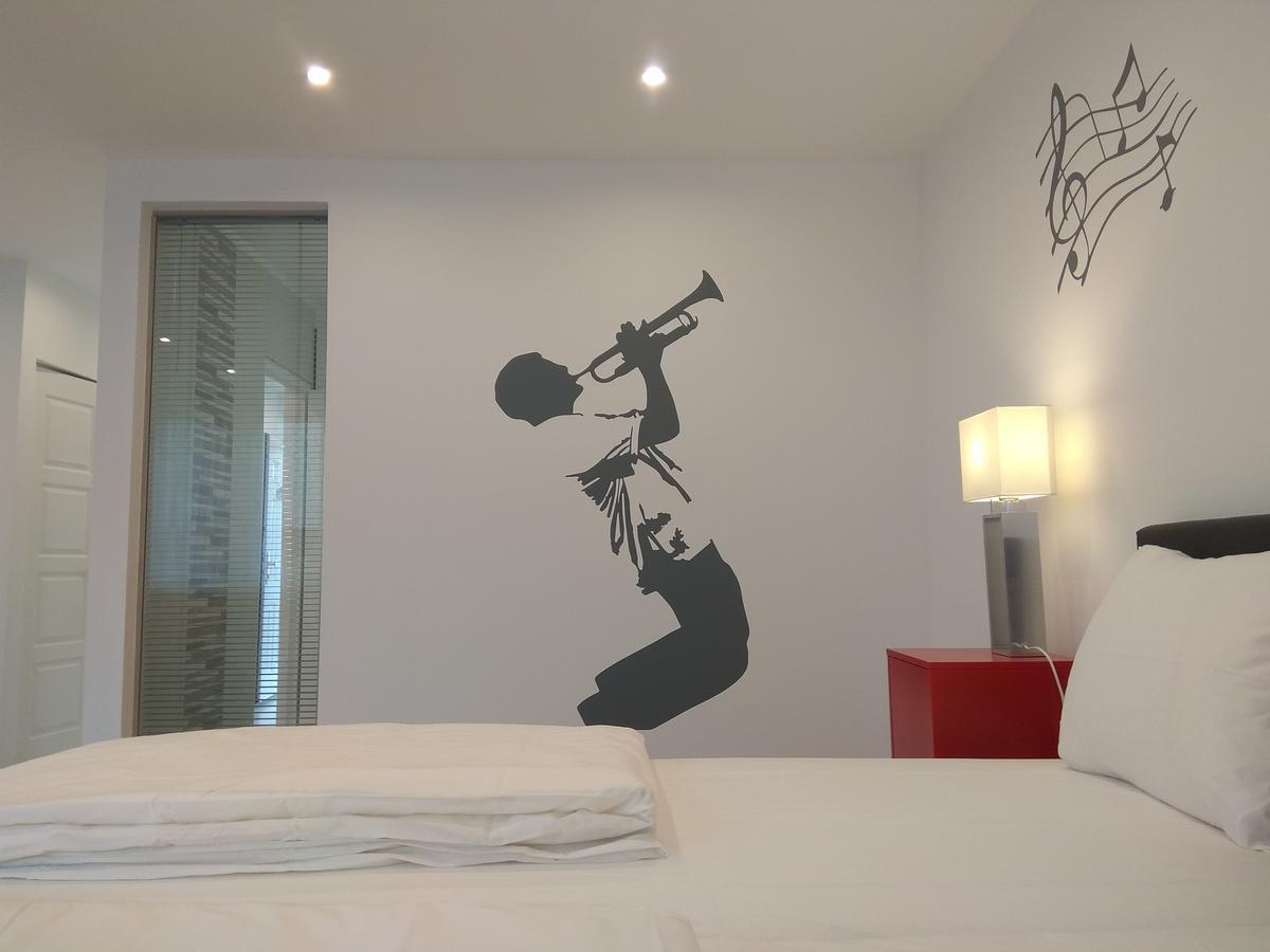 Broadway Center Rooftop View Apartment بودابست المظهر الخارجي الصورة